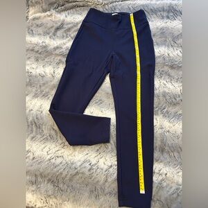 Crown & Ivy comfortable elastic pants